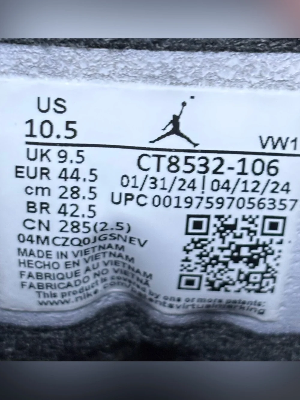Jordan 3 Retro Cement Grey 2024 Size 10.5